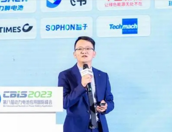 鈦瑪科李維能：超聲波除塵系統極大清除極小顆?；覊m